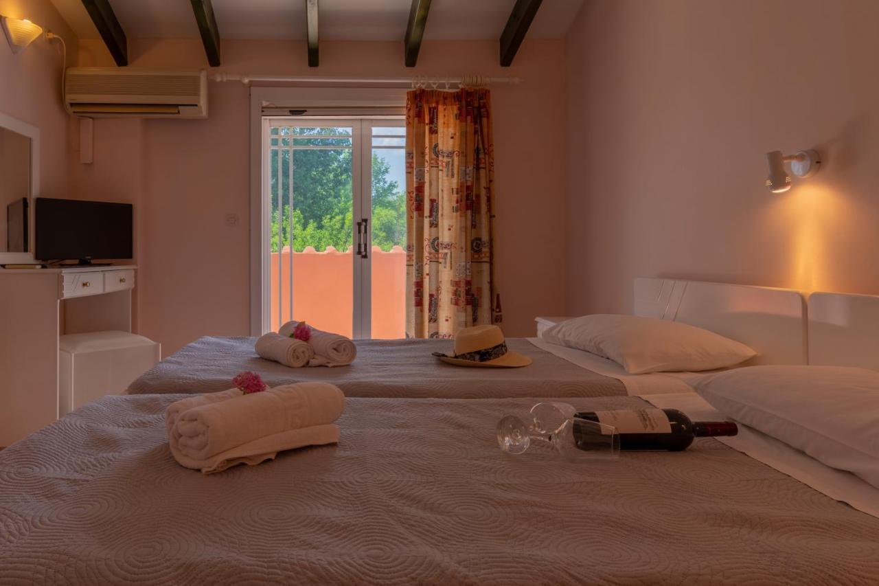 Andreas House Aparthotel Dassia  Exterior photo